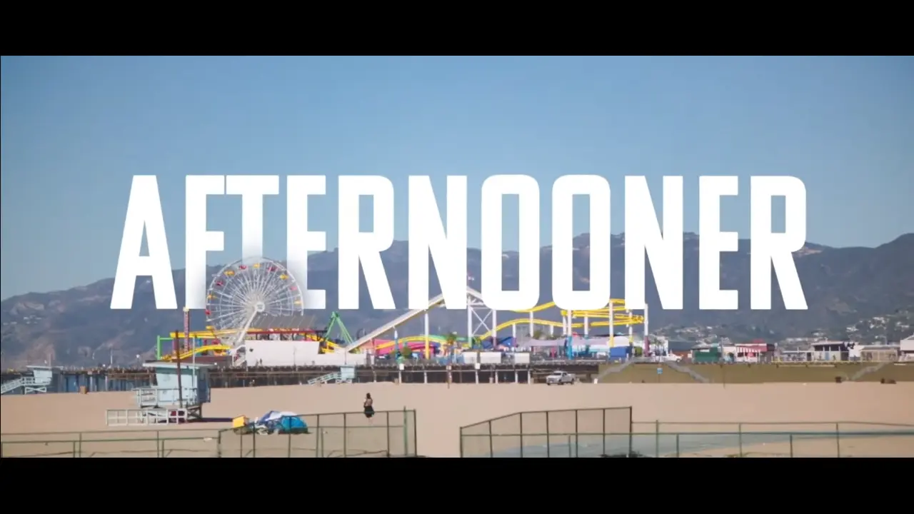 Afternooner (2025): Uma Comédia Praiana Excêntrica e Com Coração 1 afternooner