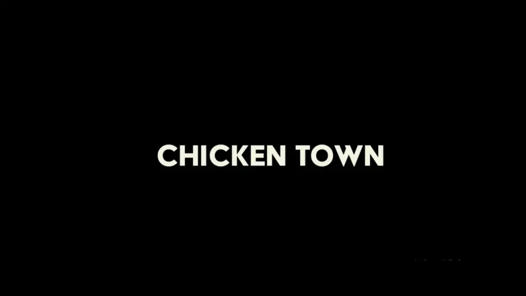 Chicken Town (2025): Uma Comédia Maluca e Encantadora de Fenland Que Conquista Mesmo Sendo Desajeitada 6 chicken town