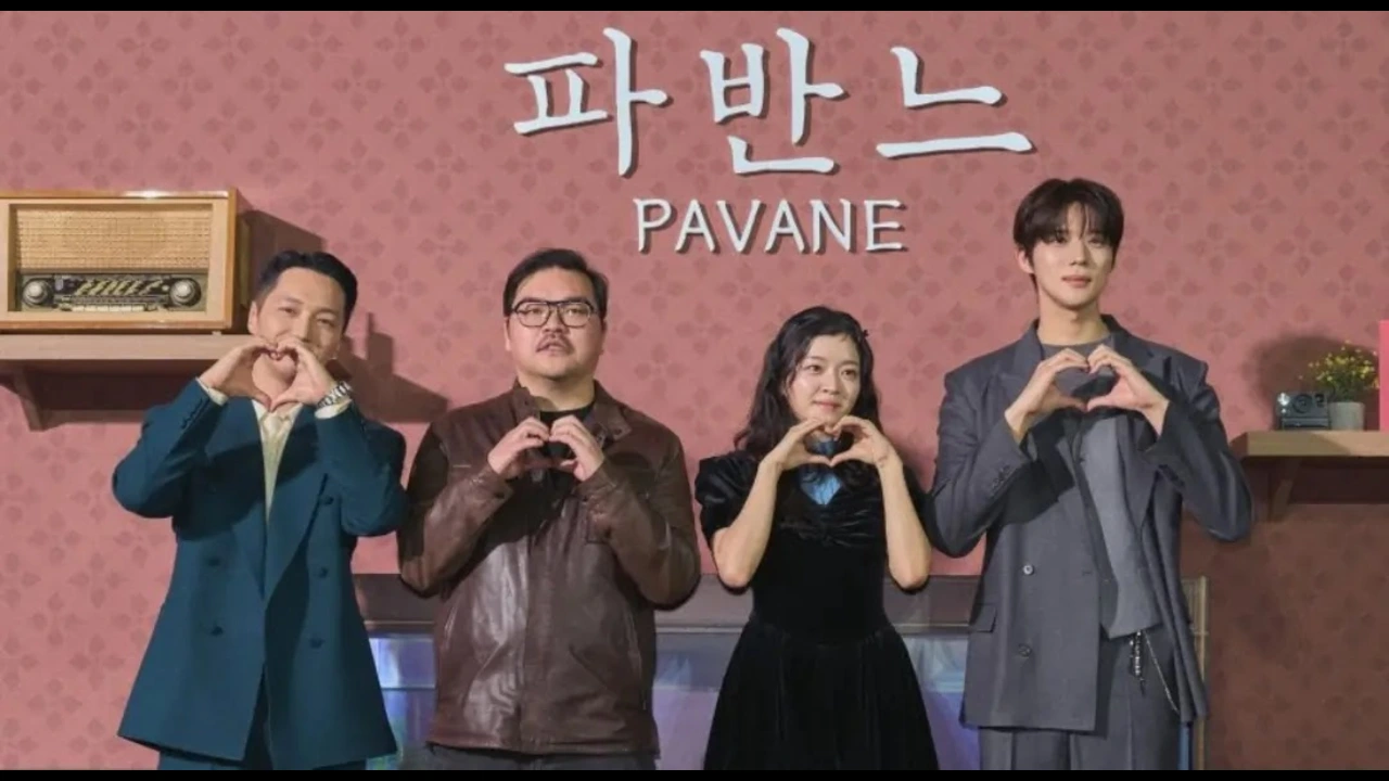 Pavane (2026) – Crítica : Um thriller histórico assombroso, elegante, mas com execução irregular 1 Pavane